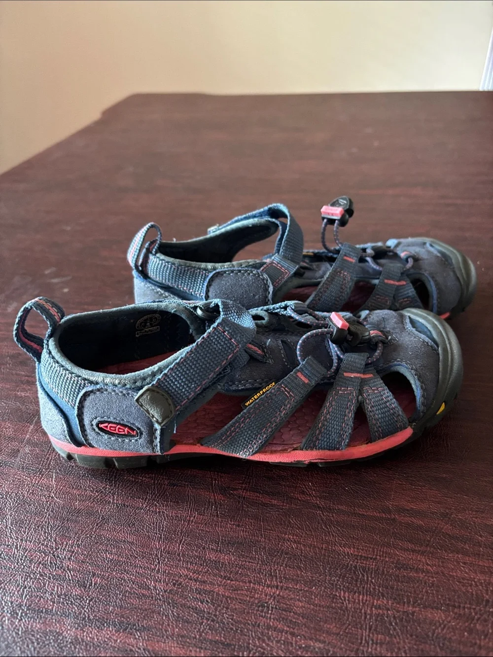 Keen Kids Navy and Pink Closed-Toe Outdoor Sandals